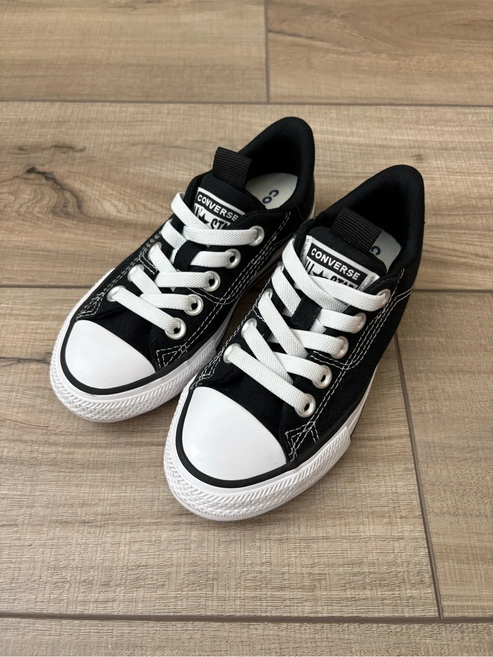 Kids Converse Shoreline Slip-On Sneakers Black White Elastic Laces Size 11